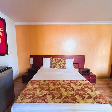 Hotel Luxor Pereira Εξωτερικό φωτογραφία